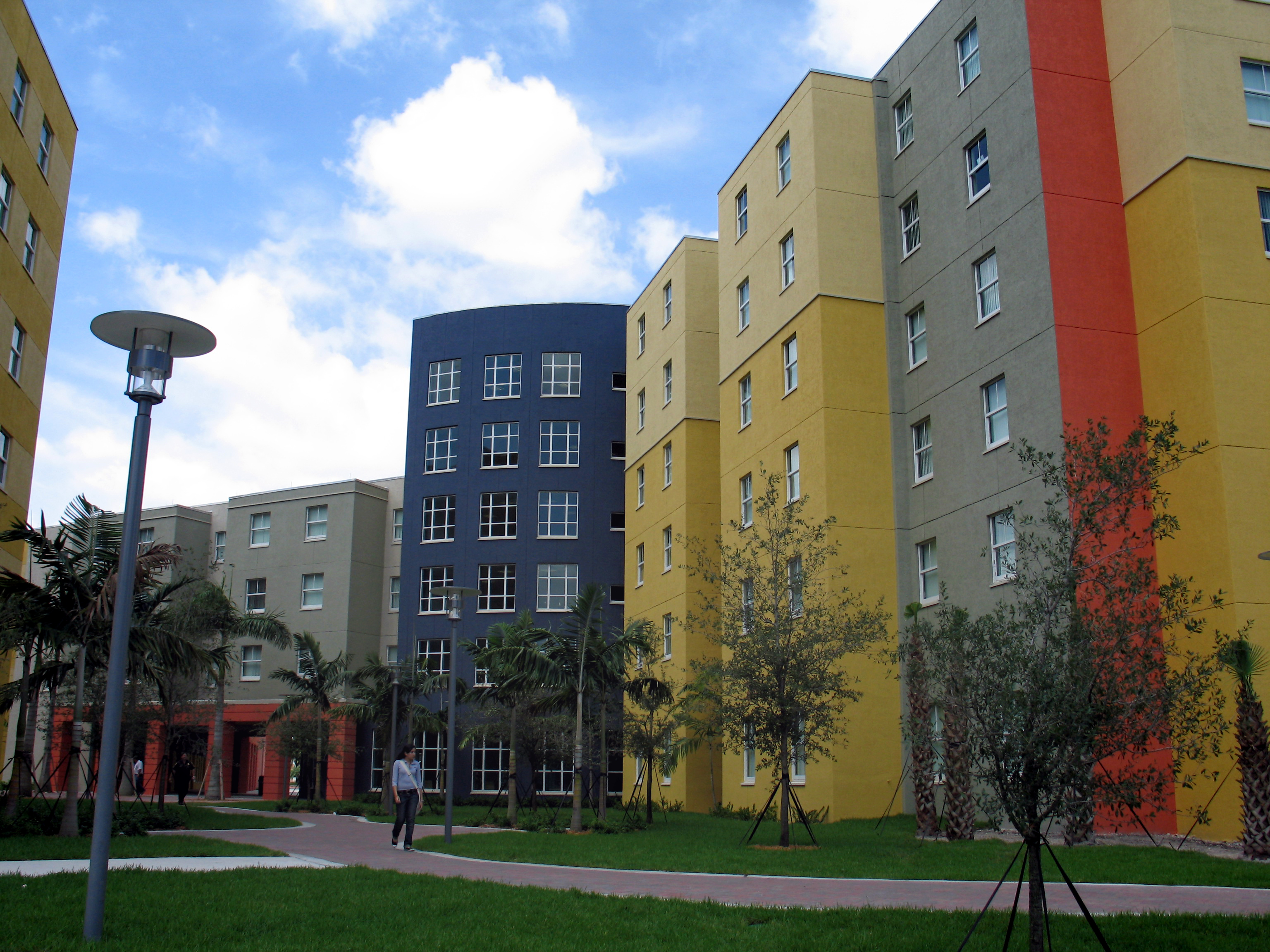 Exterior view of Lakeview housing