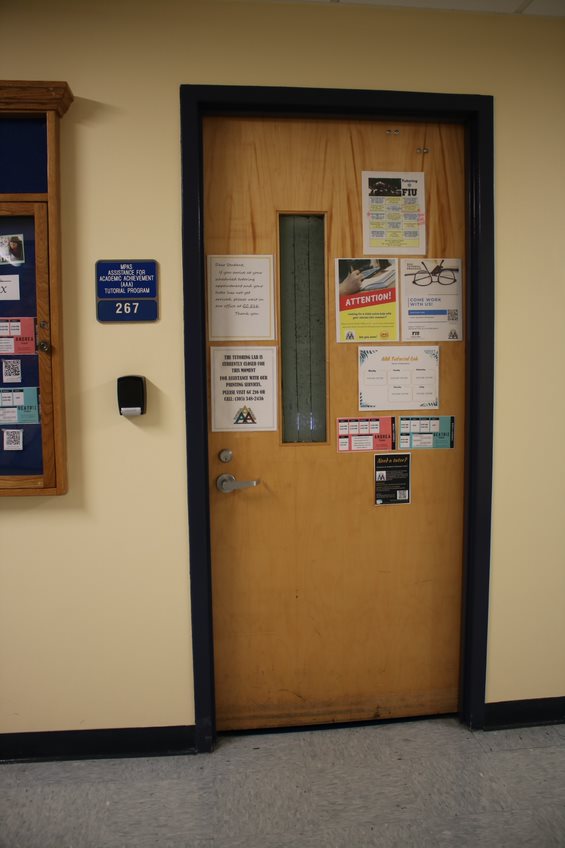 The entrance of the Academic Success Tutoring Office 